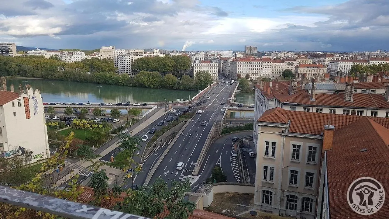 Gite Le Magneval Lyon France